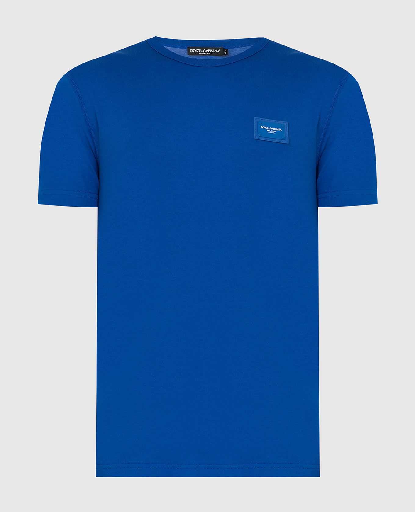 Синяя футболка с логотипом