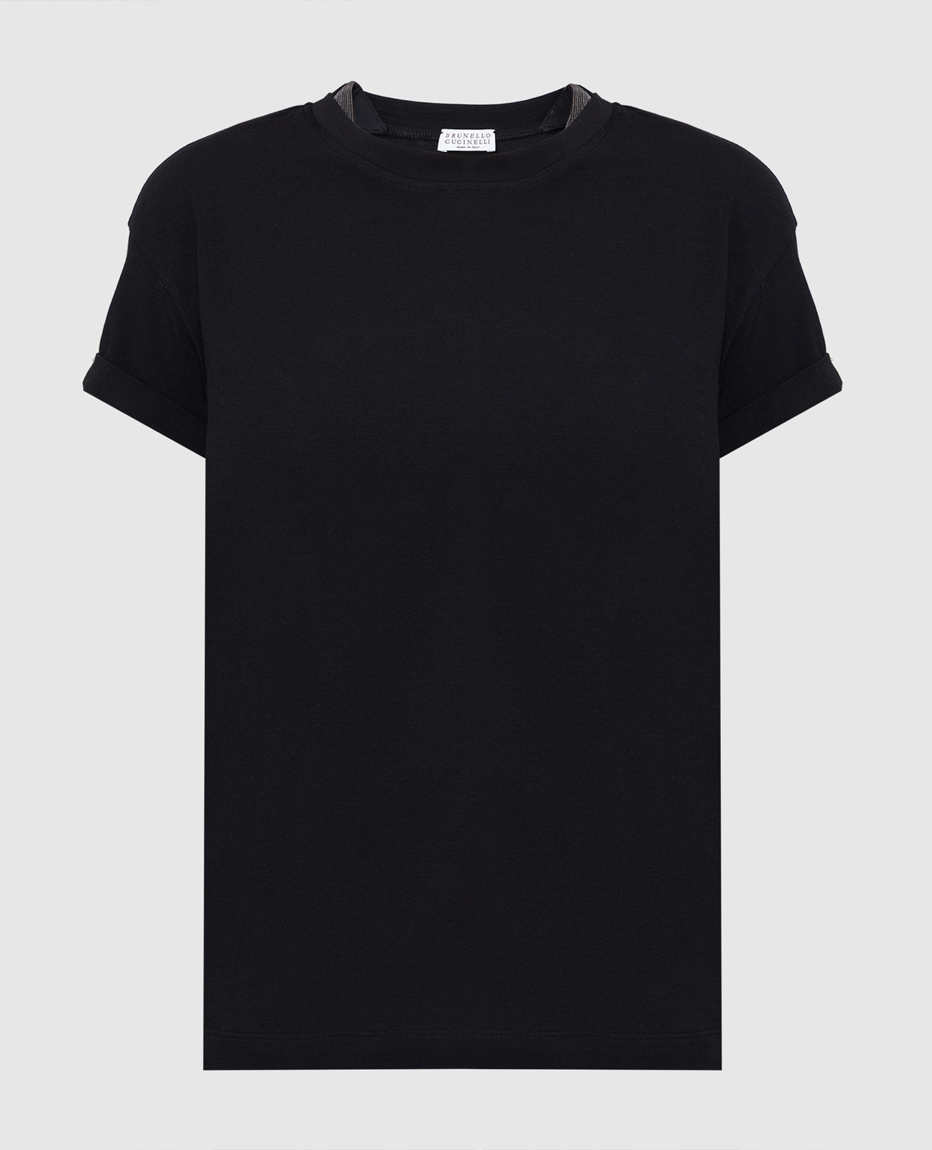 Черная футболка с цепочками
