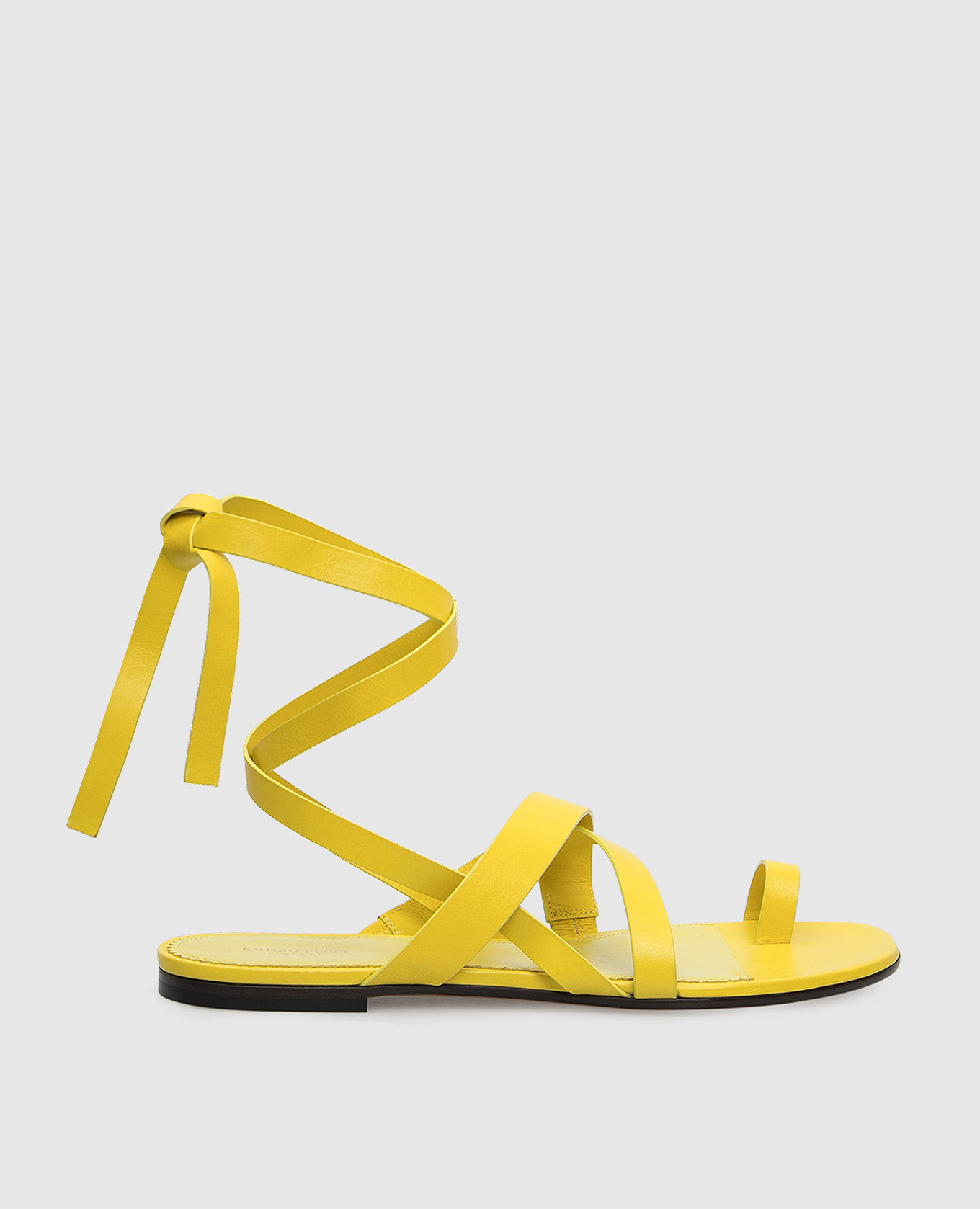Желтые кожаные сандалии
