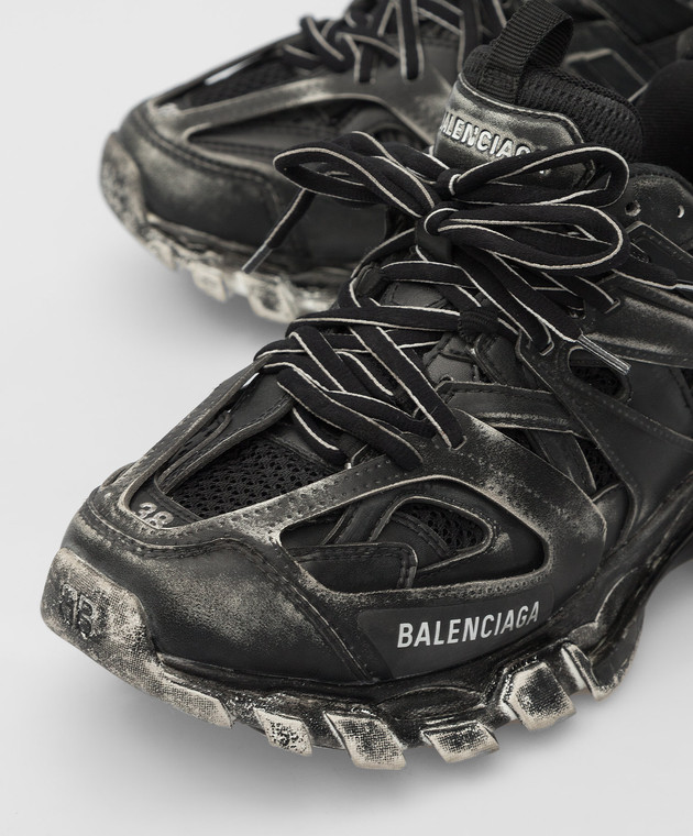 Balenciaga  Кроссовки Track с эффектом потертости 542436W3CN2 купить в  Symbol