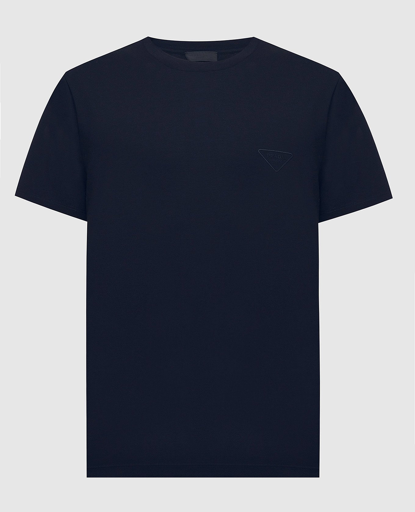 Темно-синяя футболка с вышивкой логотипа
