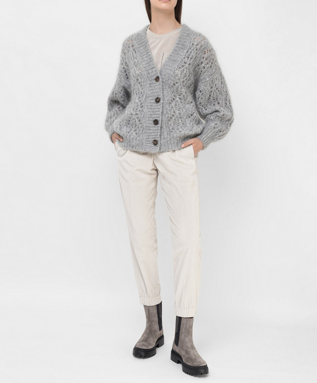 Мөлдір фотосуреттердегі кеуделер