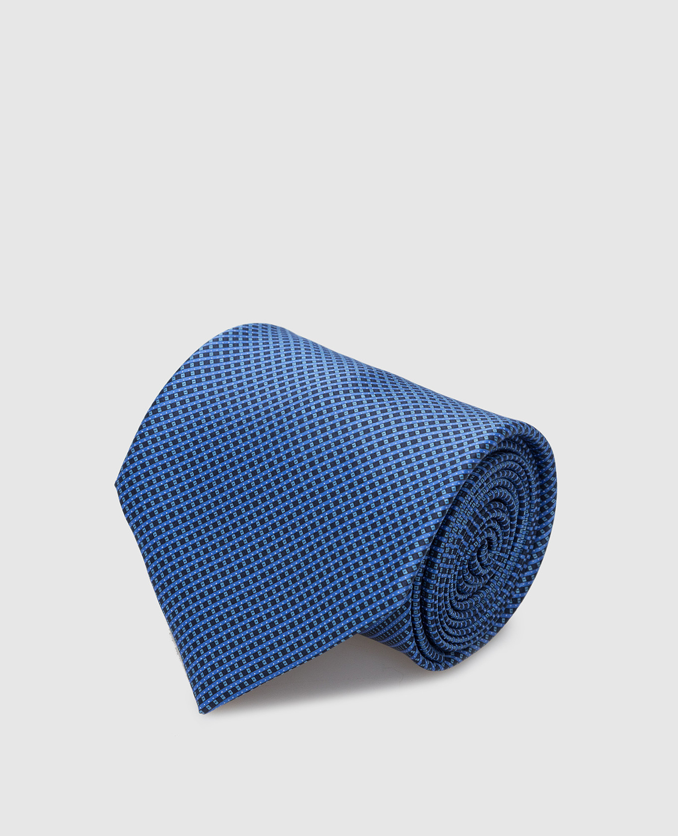 Голубой шелковый галстук в геометрический узор