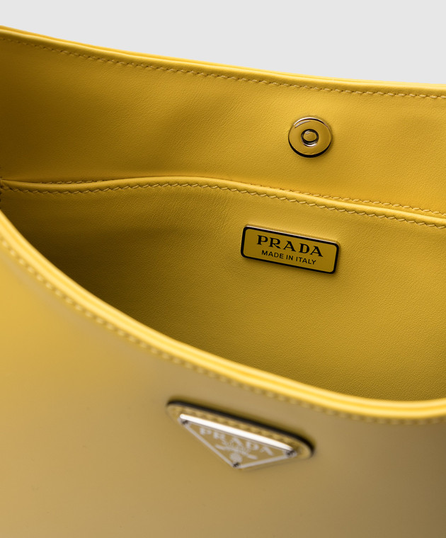 Prada Желтая кожаная сумка Cleo 1BC499ZO6 изображение 4