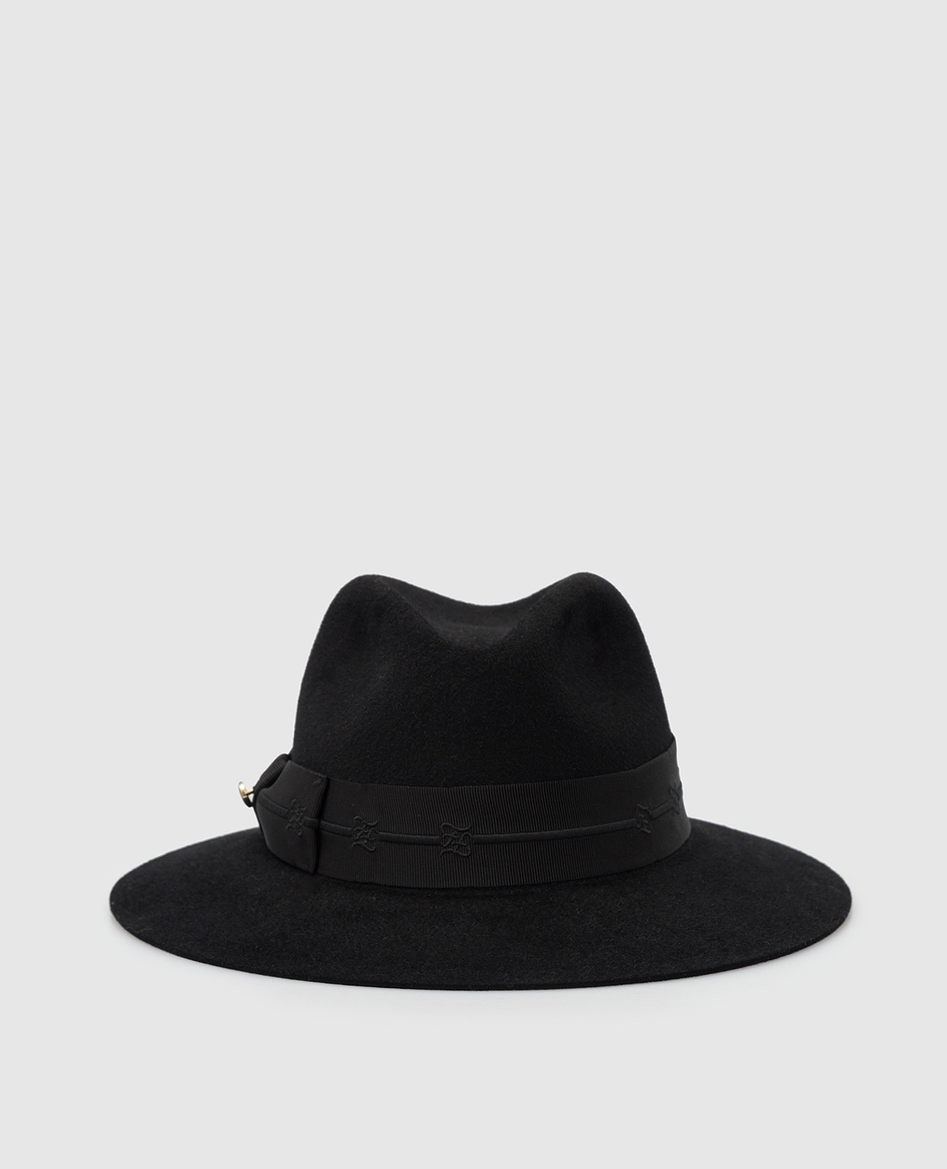 Черная шляпа из меха кролика