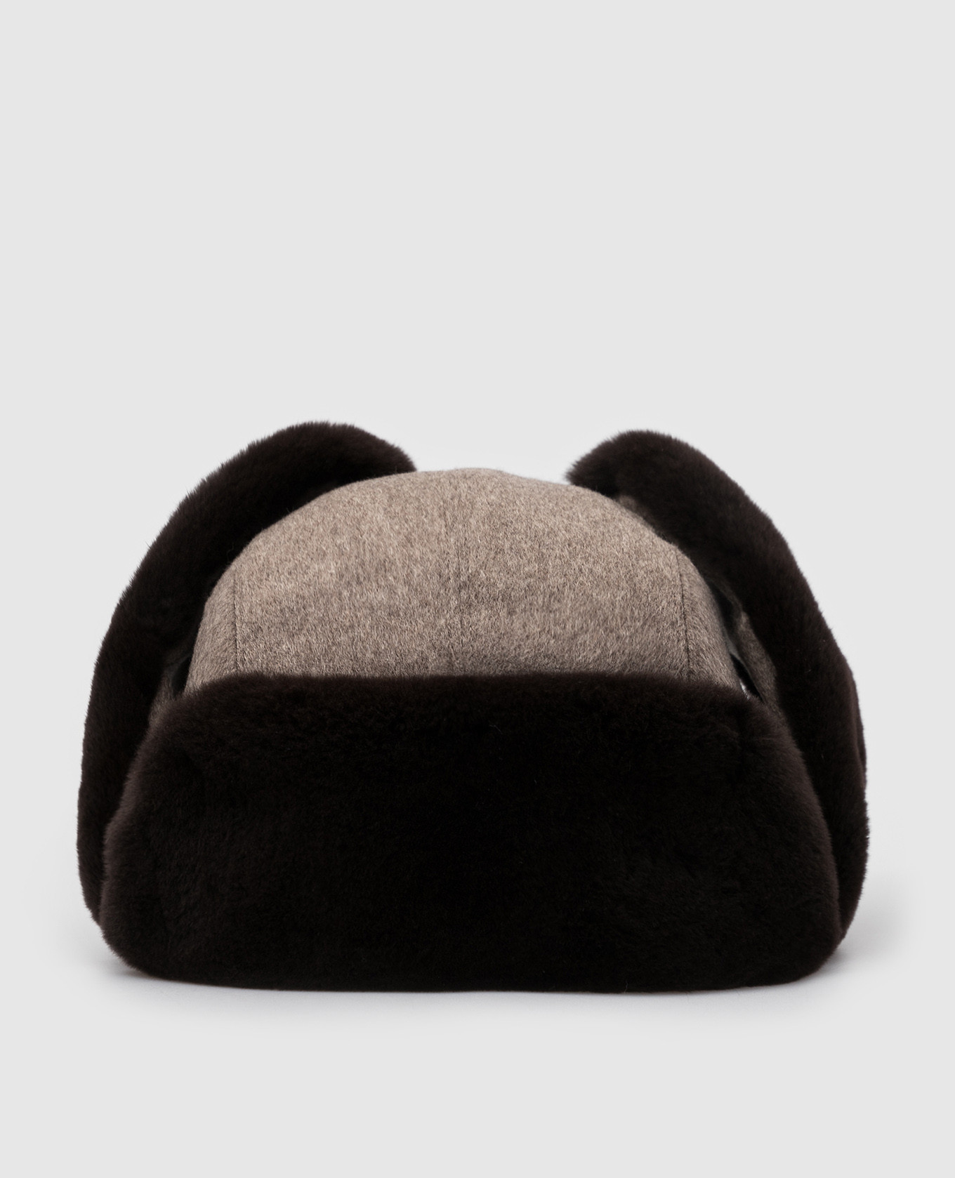 Темно-бежевая шапка-ушанка из кашемира с мехом норки