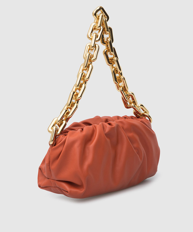 Bottega Veneta Терракотовая кожаная сумка The Chain Pouch 620230VCP40 изображение 3