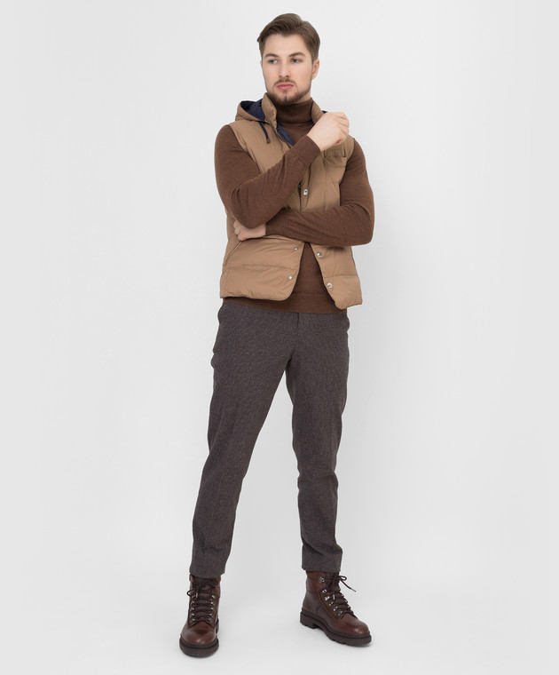 Brunello Cucinelli Светло-коричневый пуховый жилет MR4051716 изображение 2