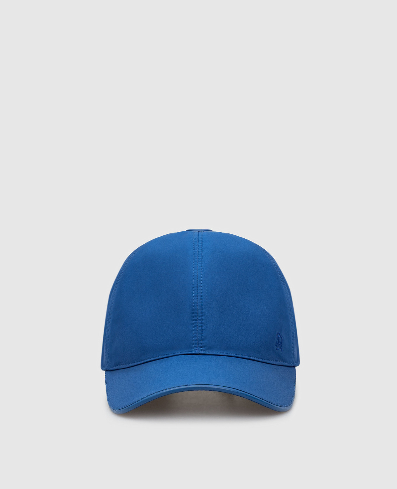 Синяя кепка из шелка