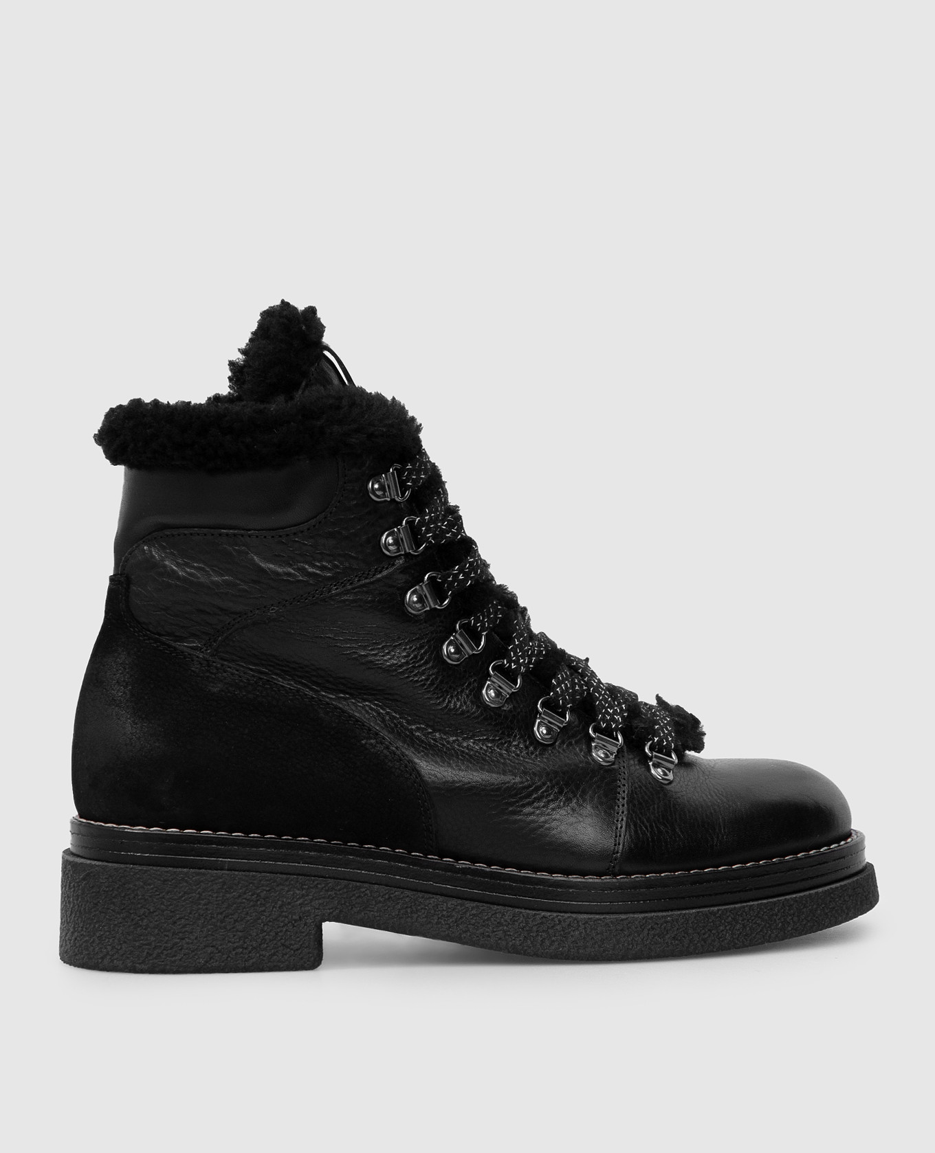 Laura Bellariva Черные кожаные ботинки на меху P7045CM