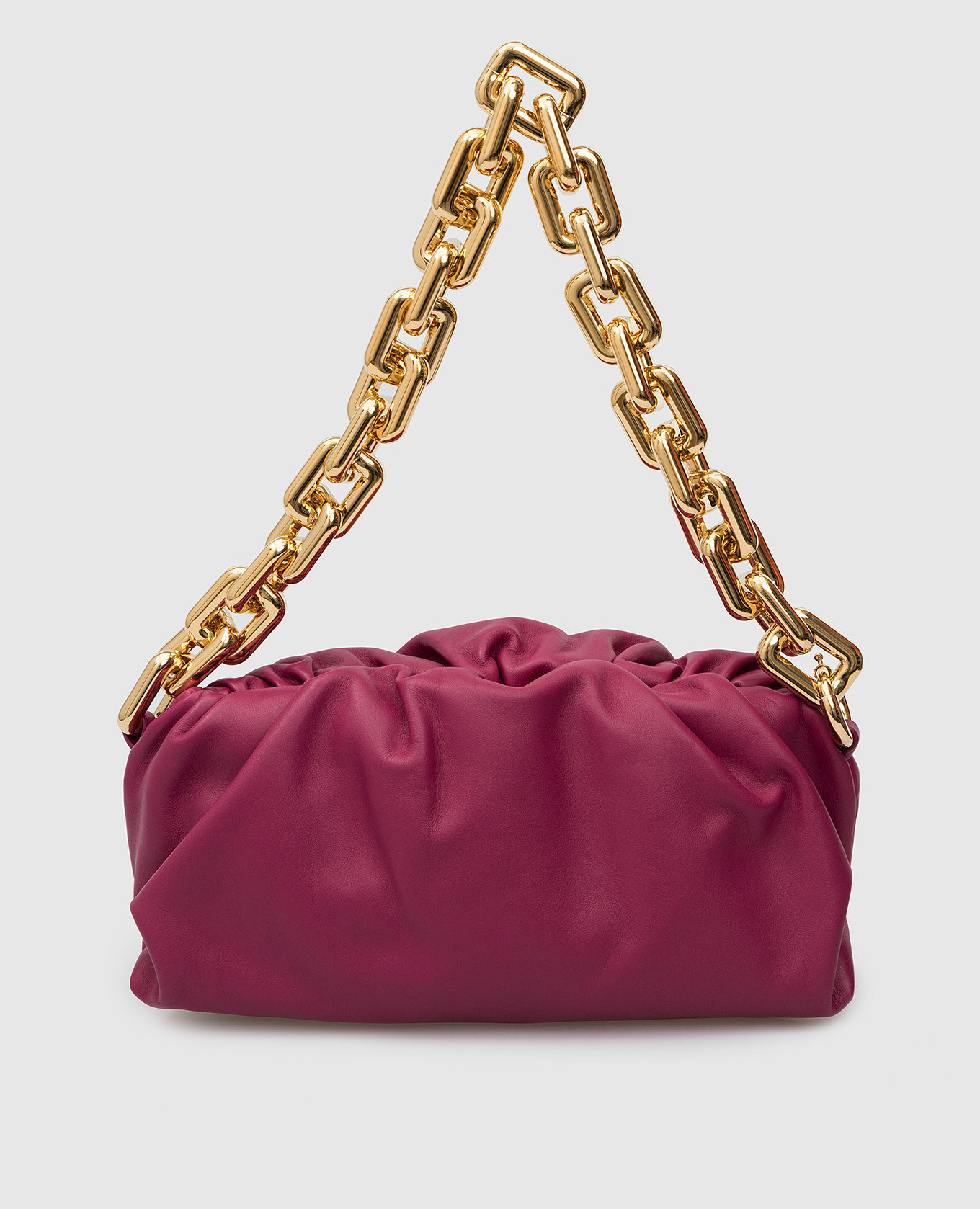 Leather bag with chain