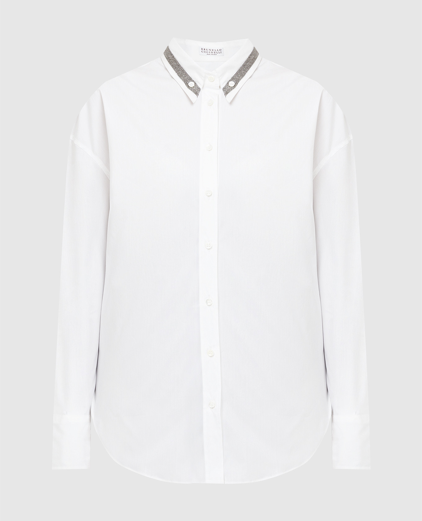Белая рубашка с цепочками
