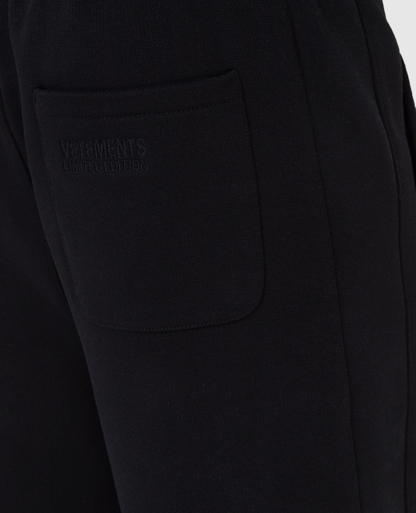 Vetements Черные спортивные брюки UE52PA150Bm изображение 5