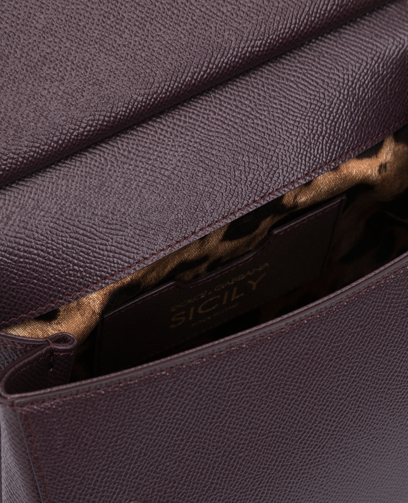 Dolce&Gabbana Темно-бордовая кожаная сумка мини Sicily BB6003A1001 изображение 4