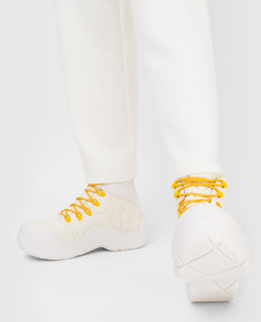 Bottega Veneta Светло-бежевые ботинки Puddle Bomber 667218VBSD7