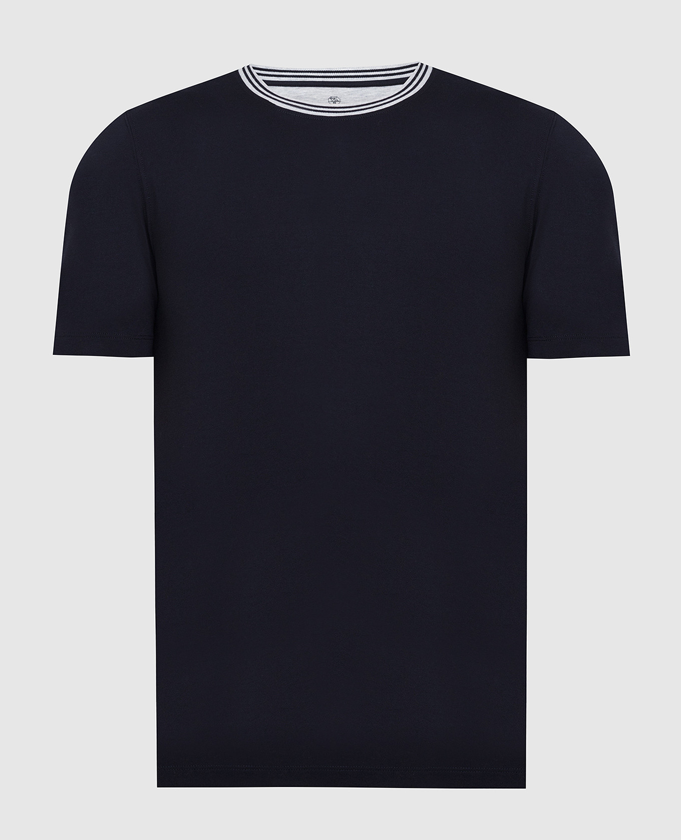 Темно-синяя футболка с контрастной вставкой