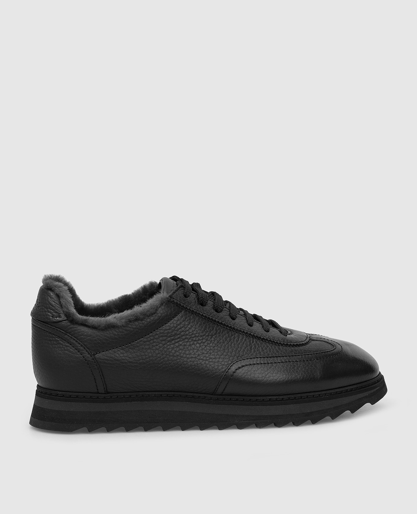 Черные кожаные кроссовки на меху Doucal's