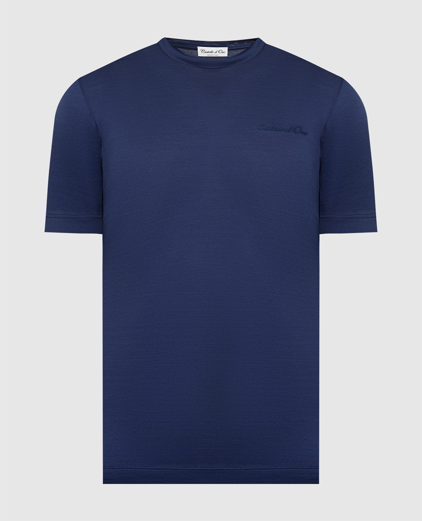 Темно-синяя футболка с вышивкой логотипа