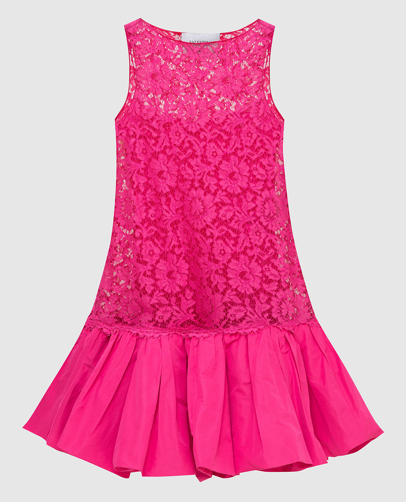 Розовое платье из кружева